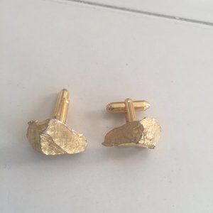 Mens gold nugget cuff links